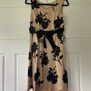 Black and Gold Michael Kors Fit and Flare Dress - size 6
